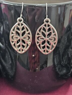 Silver Leaf Filigree Drop Earrings - Women Jewelry